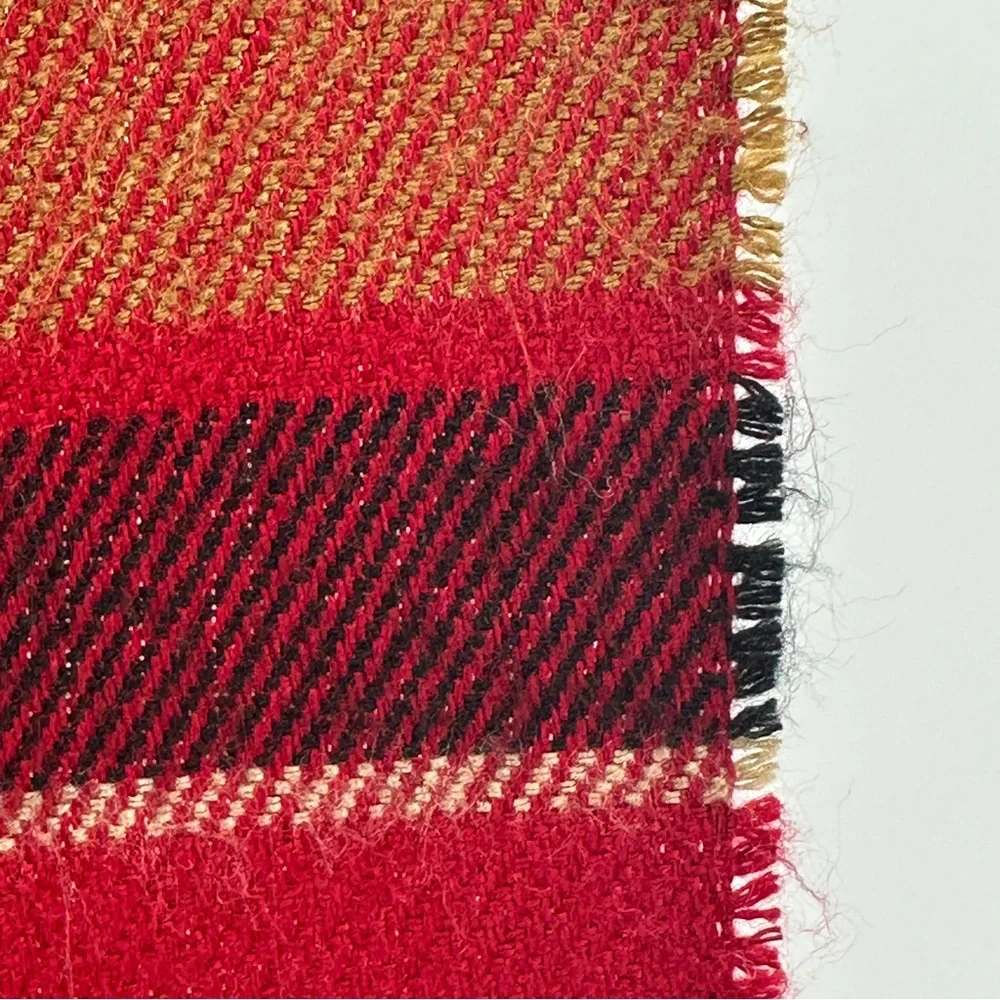 Men’s Christian‎ Dior Cashmaire 100% Acrylic Red Plaid Scarf with Fringe Luxury